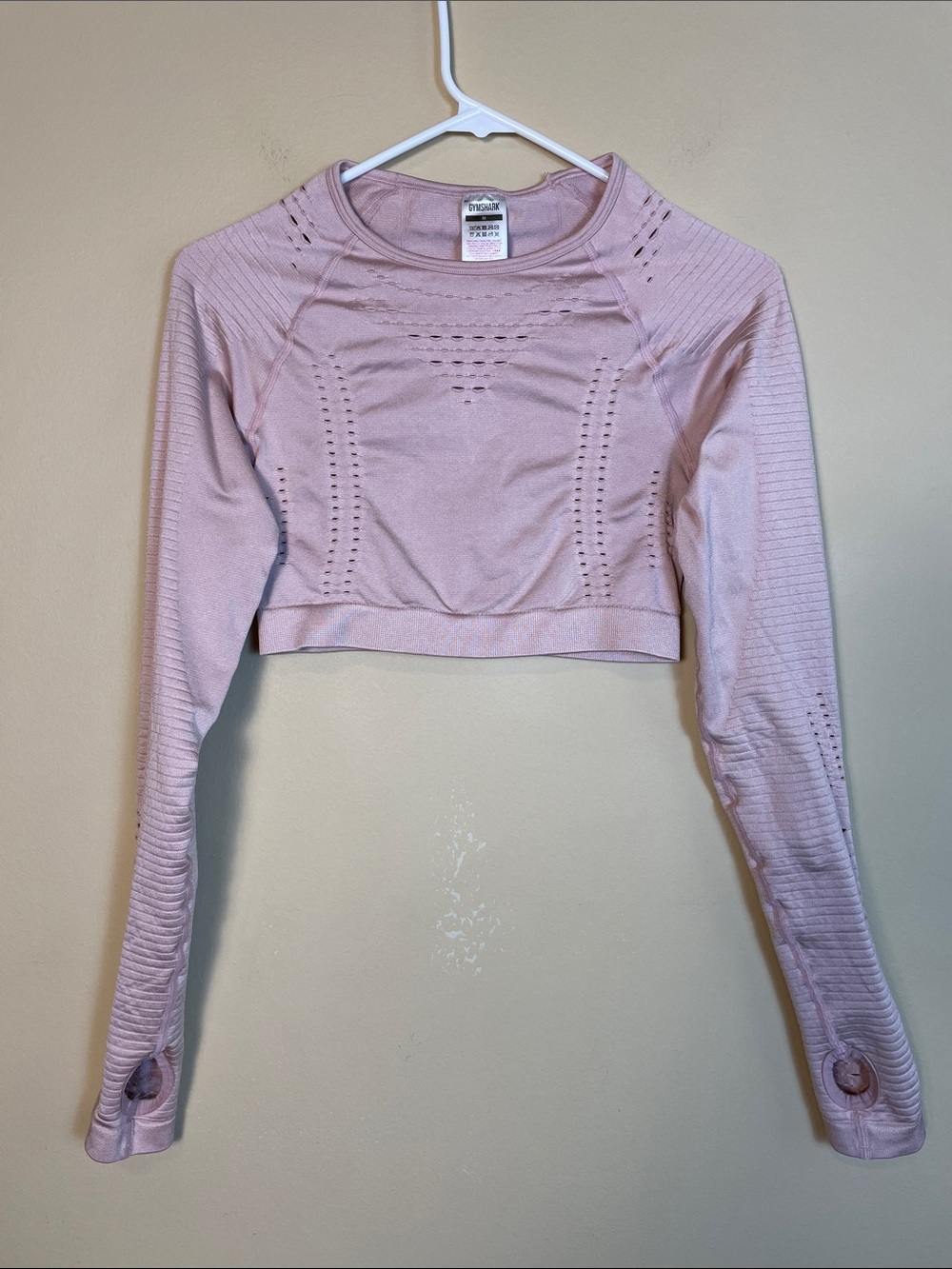 Gymshark Women’s Seamless Cut Out Pink Workout Long Sleeve Crop Top